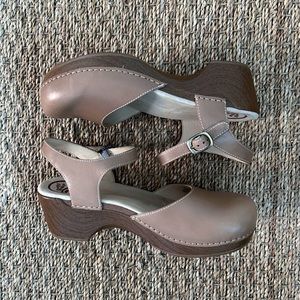 Dansko Sam Clogs EUC Size 41 / 10-10.5